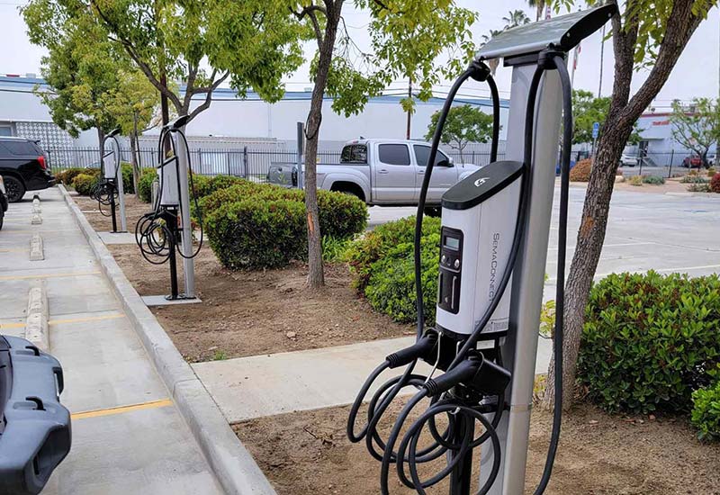 tiger electric level 2 ev chargers parking lot 800x550 1